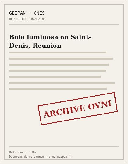 Bola luminosa y destellos sobre Saint-Denis de la Reunión